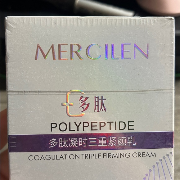 Polypeptide Firming Cream - White - Picture 3 of 4
